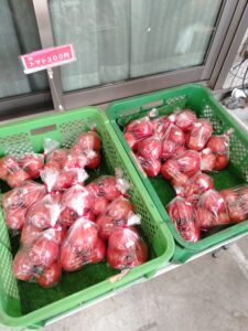 直売所のトマト